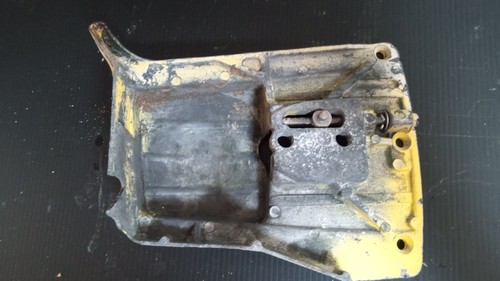 Coperchio laterale motosega vintage McCulloch OEM - Foto 2 di 2