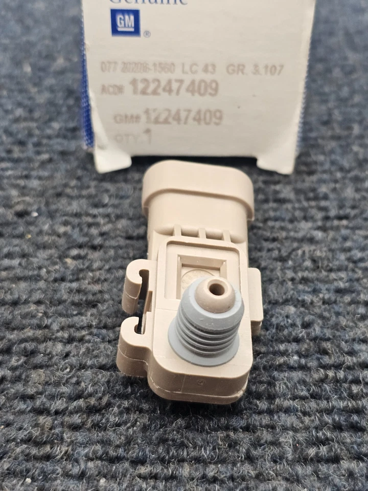 Sensor de presión del tanque de combustible GM 12247409 para Chevrolet Silverado 1500 2008 Foto 2 de 4