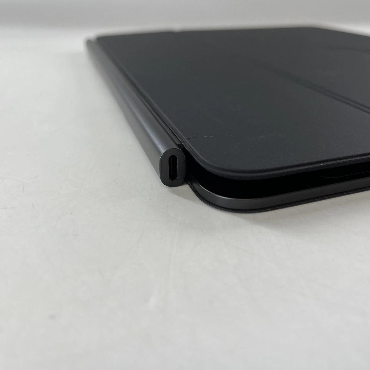 Apple Magic Keyboard for iPad Pro 13in(M4) A2974 Black - Excellent