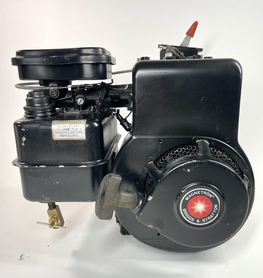 #ad 1984 Vintage 3 hp Briggs amp; Stratton Engine 80202 5 8 Shaft Mini Bike Complete $347.00