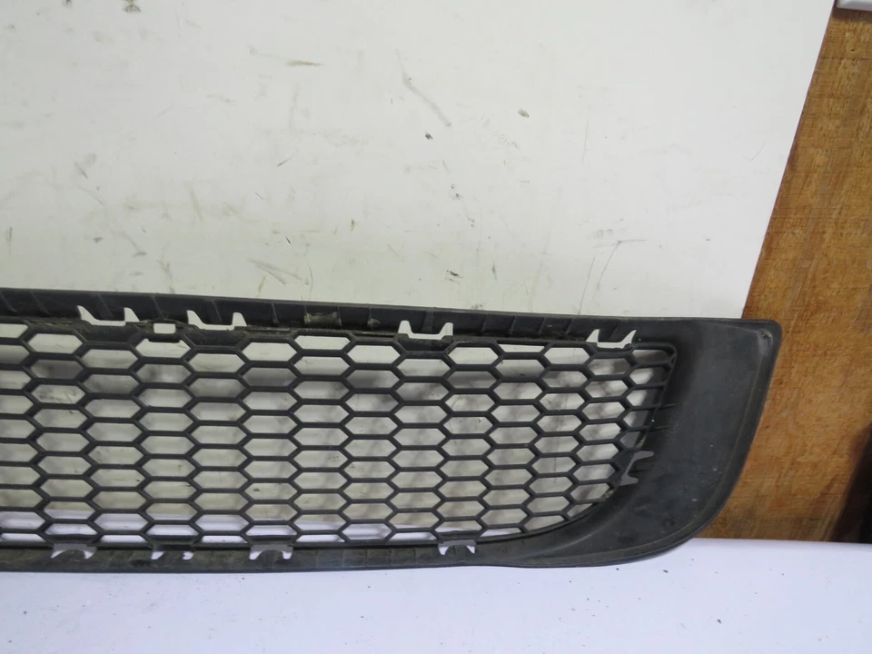 BMW X3 2007 parachoques delantero rejilla de malla Foto 2 de 4