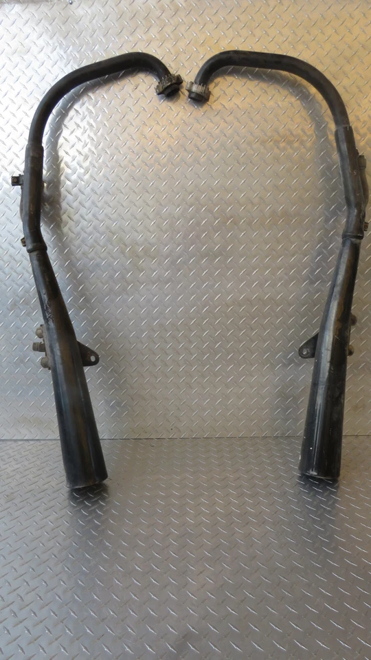 85 SUZUKI GS700 GS 700 1985 TUBOS SILENCIADORES DE ESCAPE Foto 2 de 4