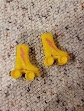 Vintage 1980s Barbie California Pair of Yellow Roller Skates/Pink Lightning Bolt