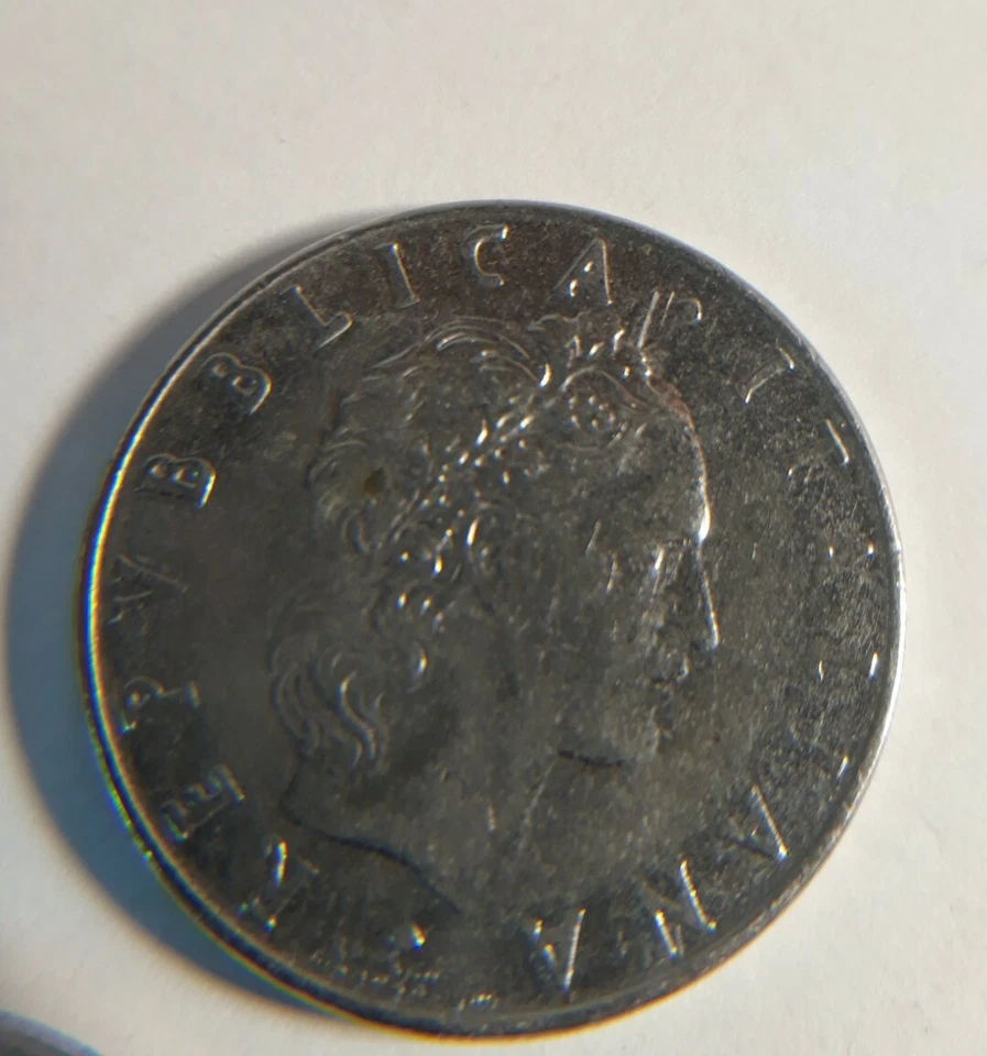 Lot of (5) L.50 R Italian Coin Lire Republica Italiana ~ 60's 70's 80's Free Shi - Image 3 of 4