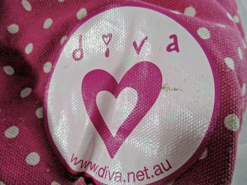 Diva shoulder beach/casual Bag Hook and loop fasteners Calico Bag Pink and White - Picture 2 of 4