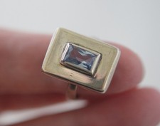 Vintage Art Deco? white metal baguette rectangular design ring size O Blue stone