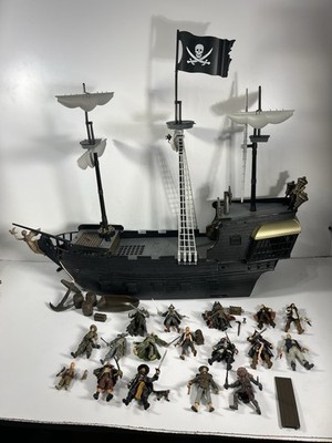 Pirates of the Caribbean Ultimate Black Pearl Playset Zizzle 2006
