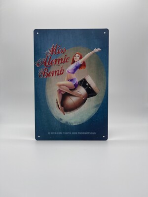Blechschild Miss Atom Bomb 20x30cm Nostalgie Retro Reklame Vintage Deko Pin Up