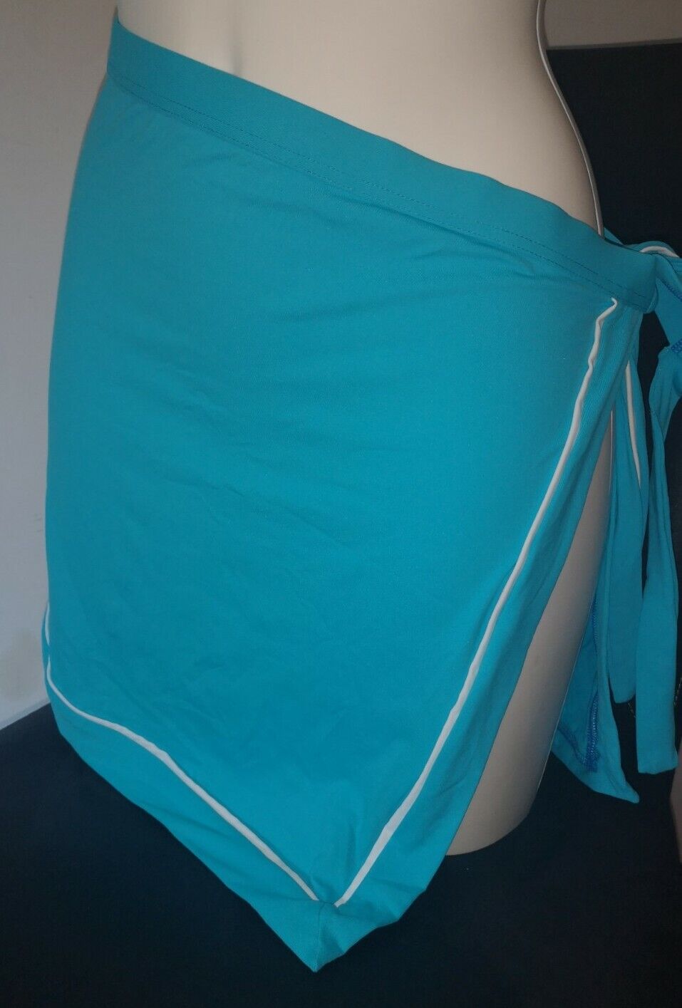 Picture 1 of 6