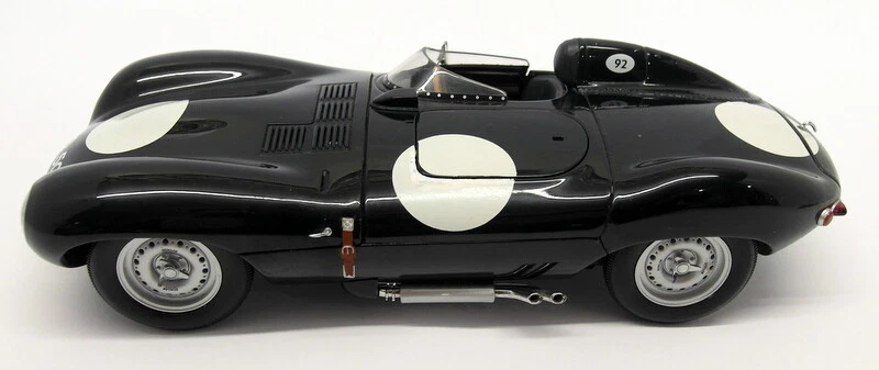 Autoart 1/18 Scale Diecast 73561 Jaguar D Type Short Nose Green Roundal Edition - Image 4 of 4