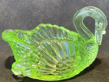 Green Vaseline uranium glass Swan / Easter eggs salt cellar dip duck dish yellow