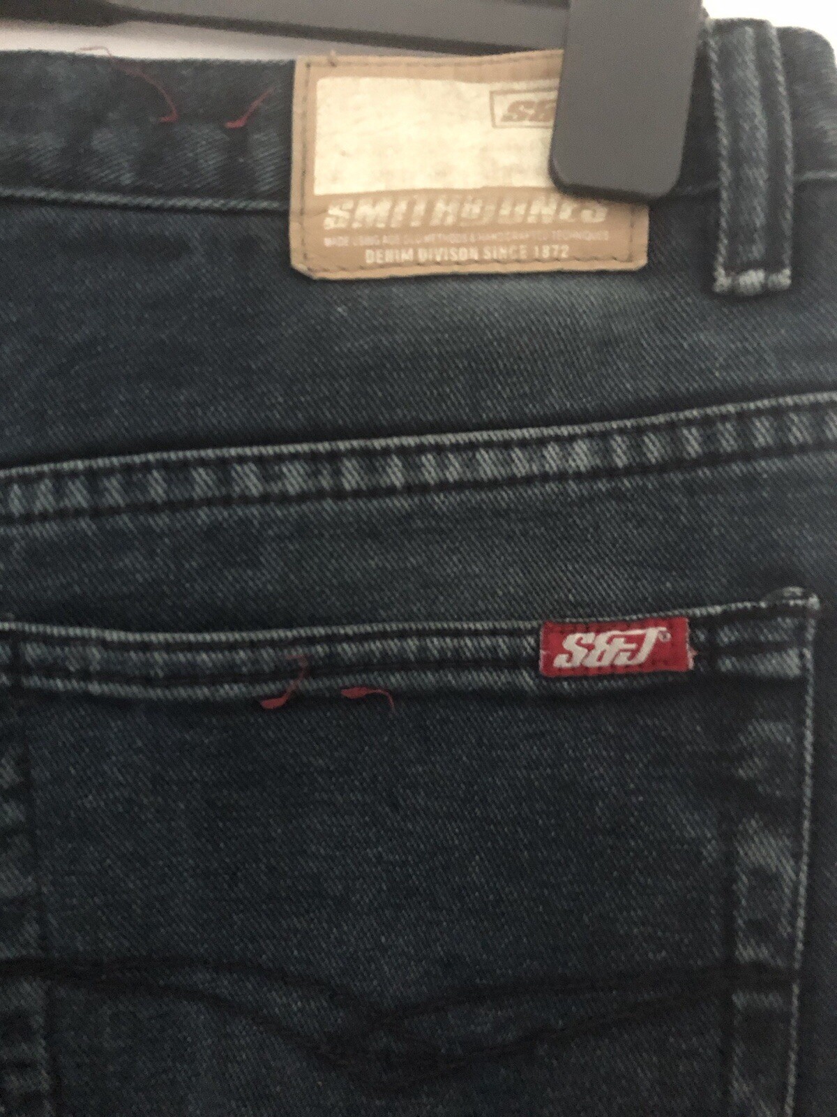 Picture 4 of 5