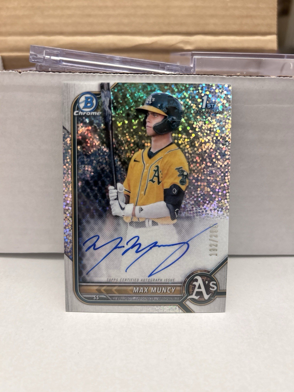 2022 Bowman Chrome Max Muncy Speckle Refractor /299 1st Auto CPA-MMU A’s