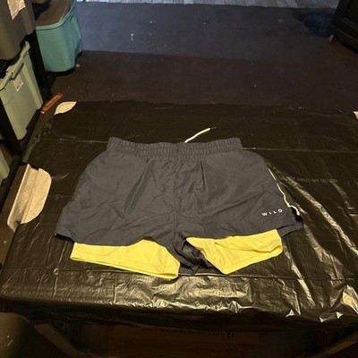 WILO Men's 2-In-1 Hybrid Training Shorts, Navy and Yellow, Size L