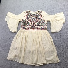 UMGEE Dress Womens Small White Floral Fit Flare Bell Sleeve Embroidered Boho