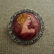 Women’s Silver Frame Brooch with Female Profile Design, Vintage Jewelry