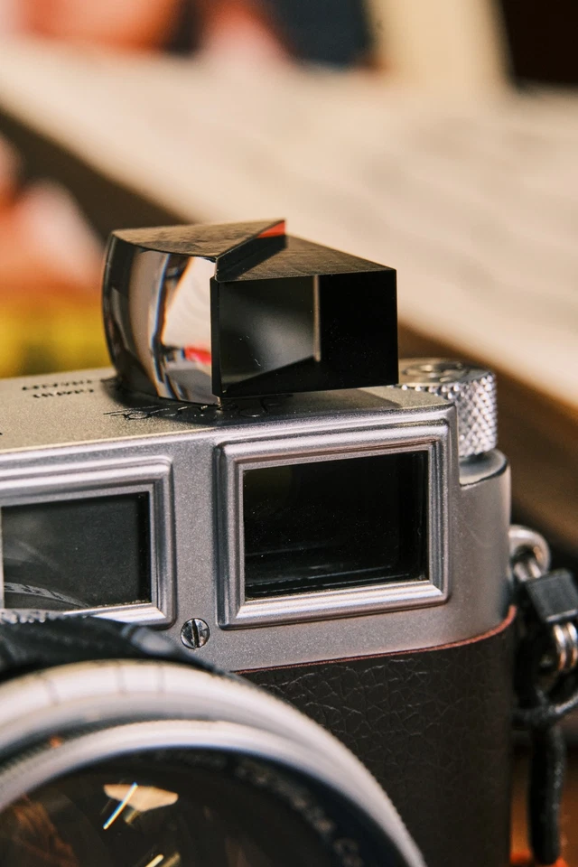 camera spare parts：The rangerfinder(Beam splitter prism) glass for LEICA M2--AR - Image 2 of 4