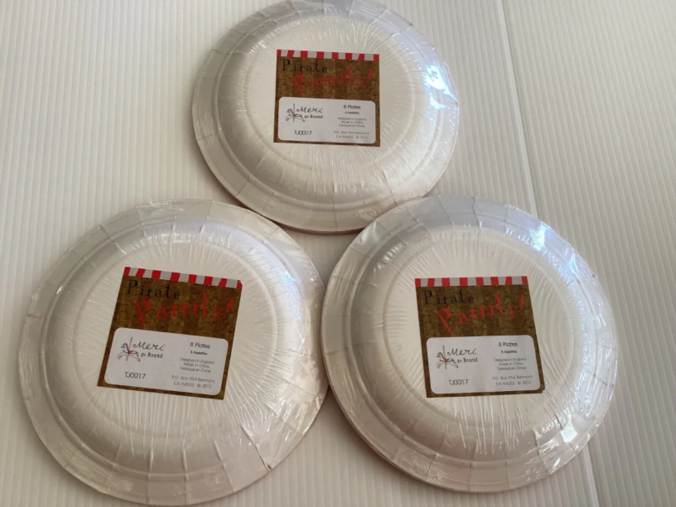 Meri Go Round PIRATE PARTY Paper Plates (24) 7” DESSERT Birthday BLUE RED Sealed - Image 2 of 2