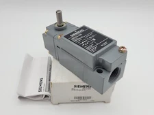 Siemens 3SE03-BR1 Limit Switch Side Rotary Plug-In Mount 2NO/2NC 6 Amp 120VAC