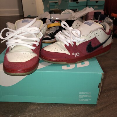 Size 9 - Nike SB Dunk Low Premium Roller Derby 2011