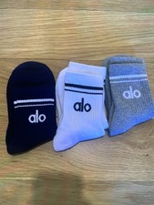 3 Pairs ALO Yoga UNISEX HALF-CREW THROWBACK SOCKS white navy grey