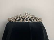 tiaras crowns for women