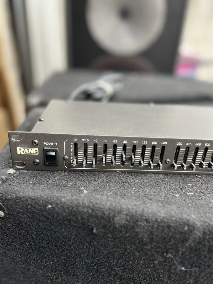 RANE ME30 Profesional 30-BAND Audio Micro Graphic Equalizer Rack Mpunt - Image 2 of 4