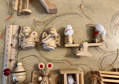 Vintage YULE TOTS ornamenti in legno naturale - albero di Natale in legno, angeli, pagliaccio, topo lotto 9 - Foto 18 di 19