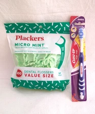 Plackers Micro Mint Dental Floss Picks 300  + Closeup Right Angle Toothbrush Med