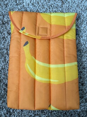 BAGGU Exclusive Banana Retired Puffy Laptop Sleeve 13/14