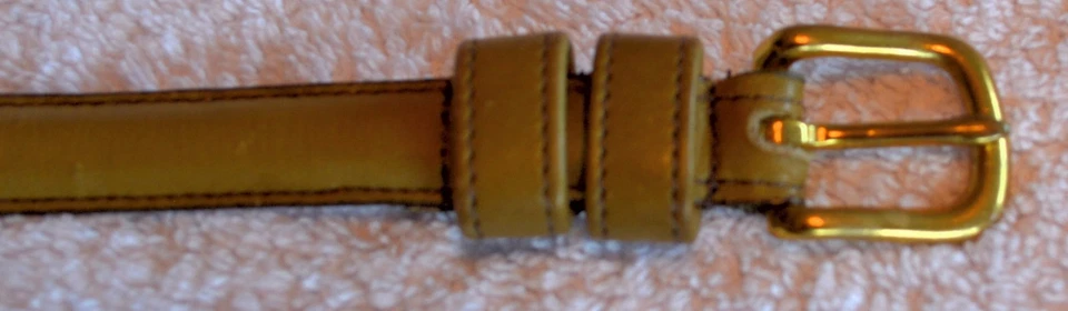 Cinturón de cuero Coach 2810 Italia estrecho fino verde oliva para mujer talla s 26" Foto 3 de 4