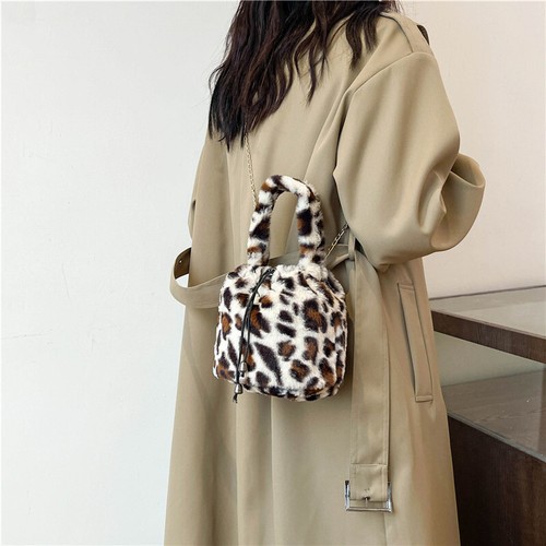 Women Plush Bucket Bag Leopard Print Crossbody Bag Small Purse for Work Shopping - Picture 4 of 20