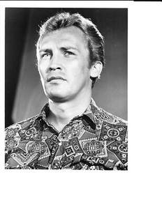 The Fugitive Roy Thinnes Reproduced 8 x 10 Photo