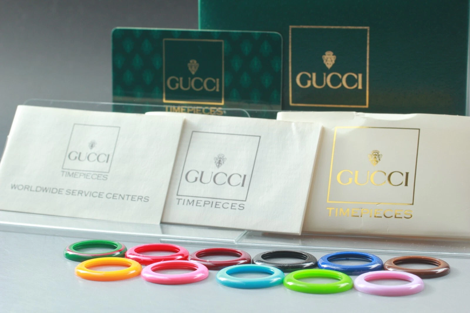 ?Presque comme neuve? GUCCI lunette à changer 11/12,2 anneaux cadran seulement 11 couleurs montre femme