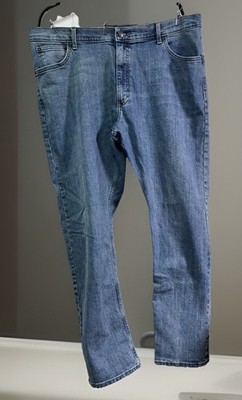 Wrangler Athletic Fit Jeans Men s 40X32 Medium Blue Denim