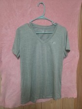 Under Armour HeatGear V-Neck Loose Performance Tee Heathered Gray Large