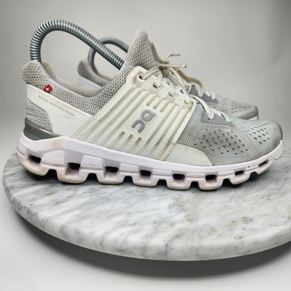 On Cloud Cloudswift Glacier White Athletic Comfort Running Shoes