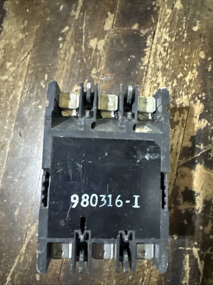 HMCP150T4C Cutler Hammer 600V 150A 3 pole circuit breaker New Without