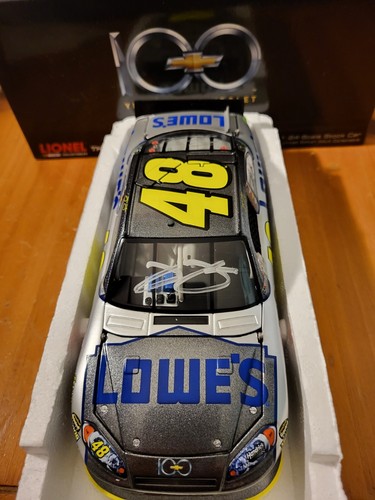 2011 Jimmie Johnson #48 Lowe's Chevrolet 100th Anniversary Dual Autographed 1:24 - Picture 2 of 10
