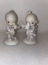 2 Precious Moments 1978  Jesus Loves Me" E-1372B  E-1372 G Vintage