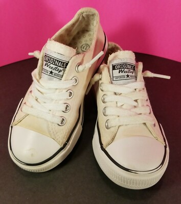 Size 11T Low Top Canvas Basketball Style Sneakers Retro WeeStep Tottlers.   