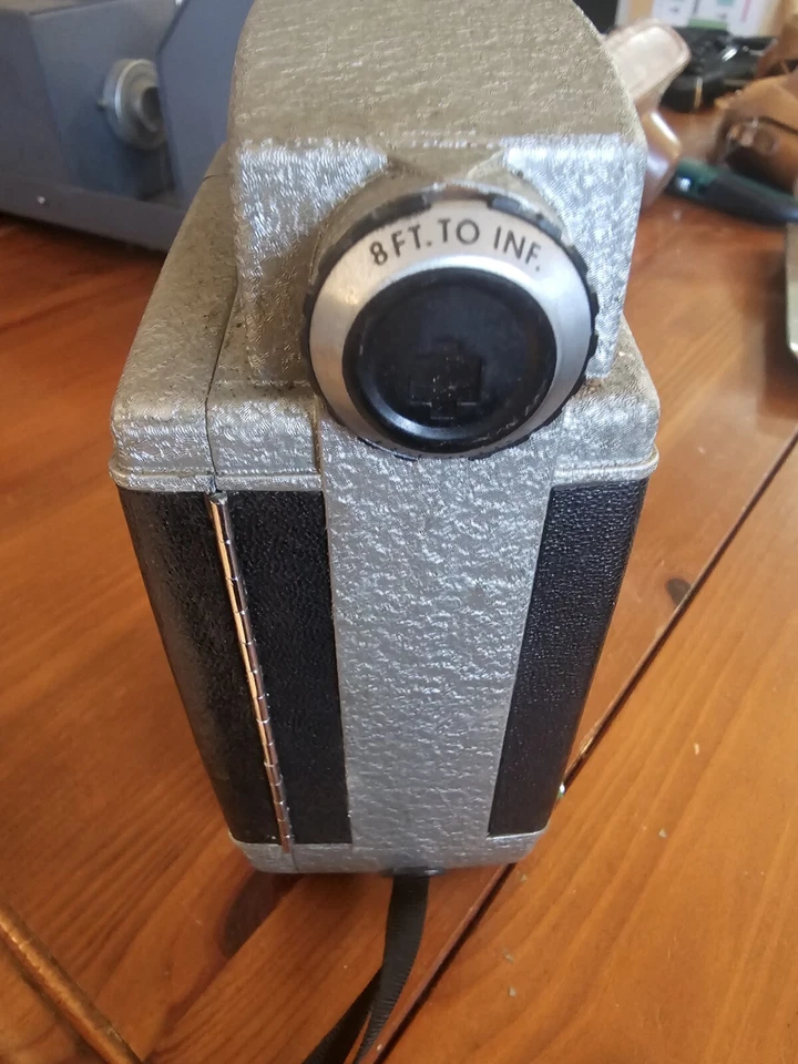 Revista de colección Revere Eye Matic modelo ocho CA-7 8mm Cine Wollensak F1.8 zoom Foto 3 de 4