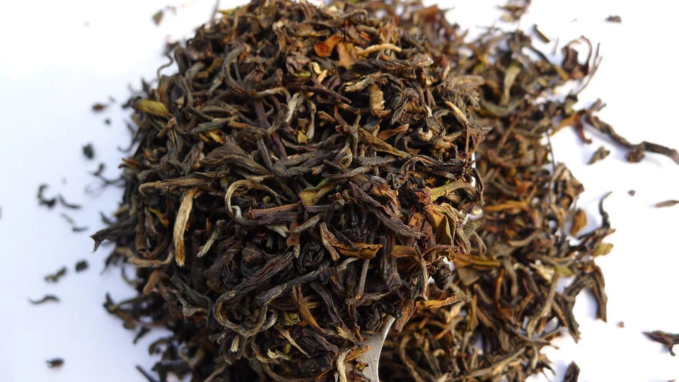 Darjeeling Segundo Al ras Hoja Suelta Té Negro Tippy Clonal FTGFOP1 Moscatel Foto 2 de 4