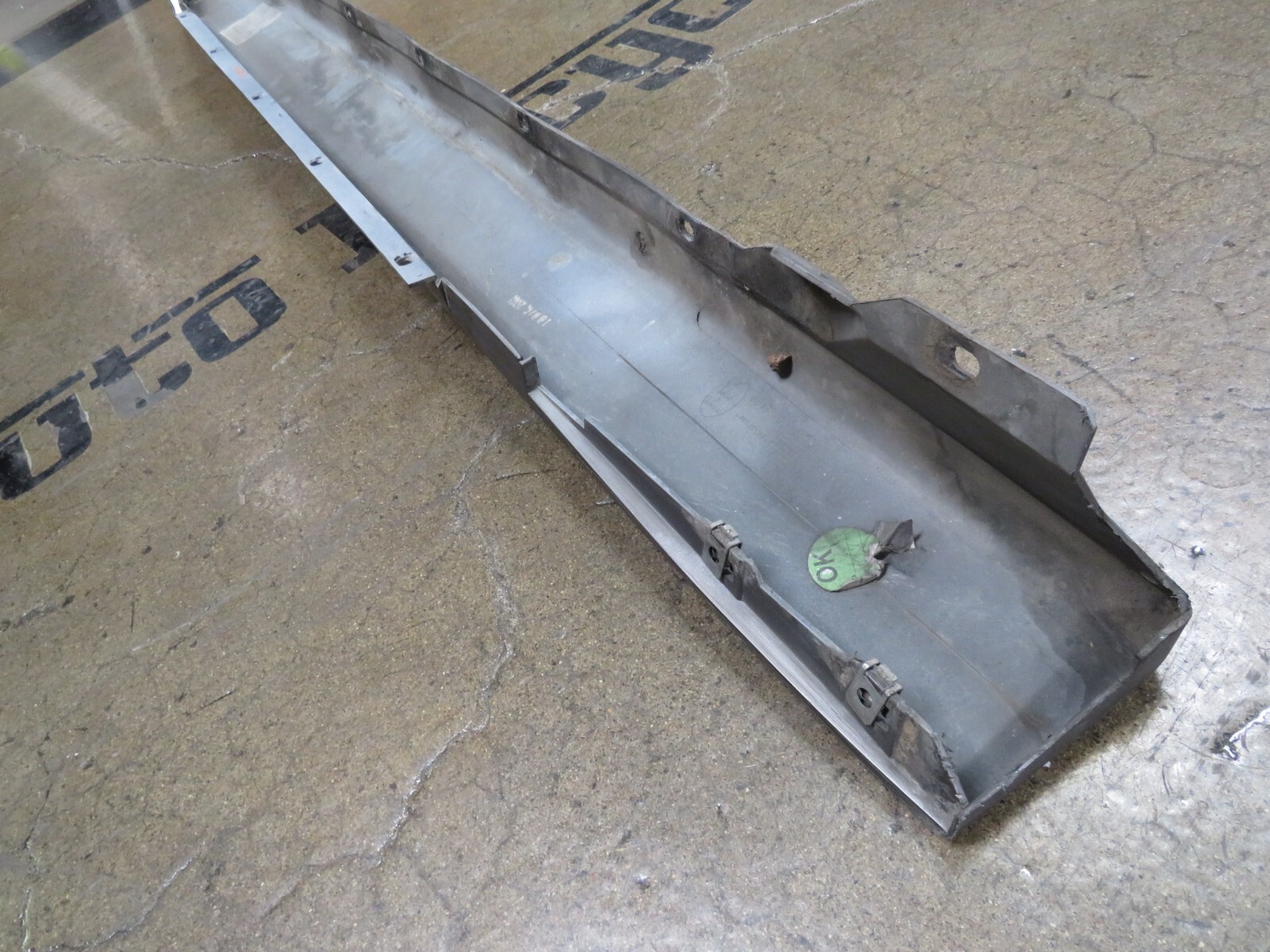 Maserati M138 Spyder, RH, Right, Rocker Panel, Side Skirt, Used, P/N 980001072