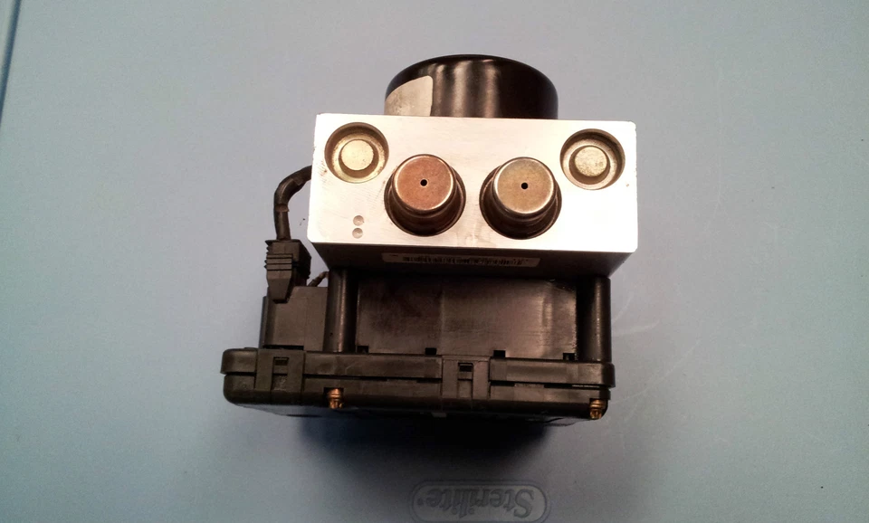 LINCOLN LS 2000 2001 2002 MÓDULO BOMBA 1W432C219AD  Foto 3 de 4