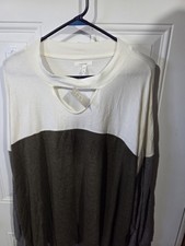 Maurices Colorblock Long Sleeve Top 4x
