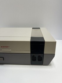 Nintendo Entertainment System NES Video Game Console Only NES-001 Gray PARTS!!