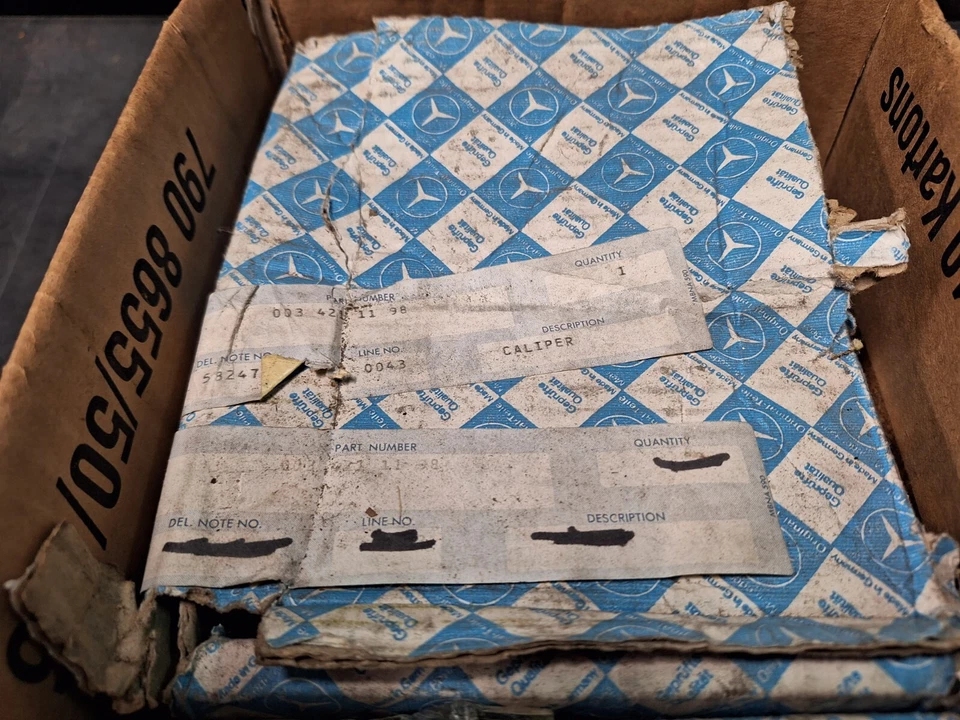 Mercedes Benz Brake Caliper  280SE 300SD 380SE 450/450SEL 1973-1985 0034211198 - Image 2 of 4