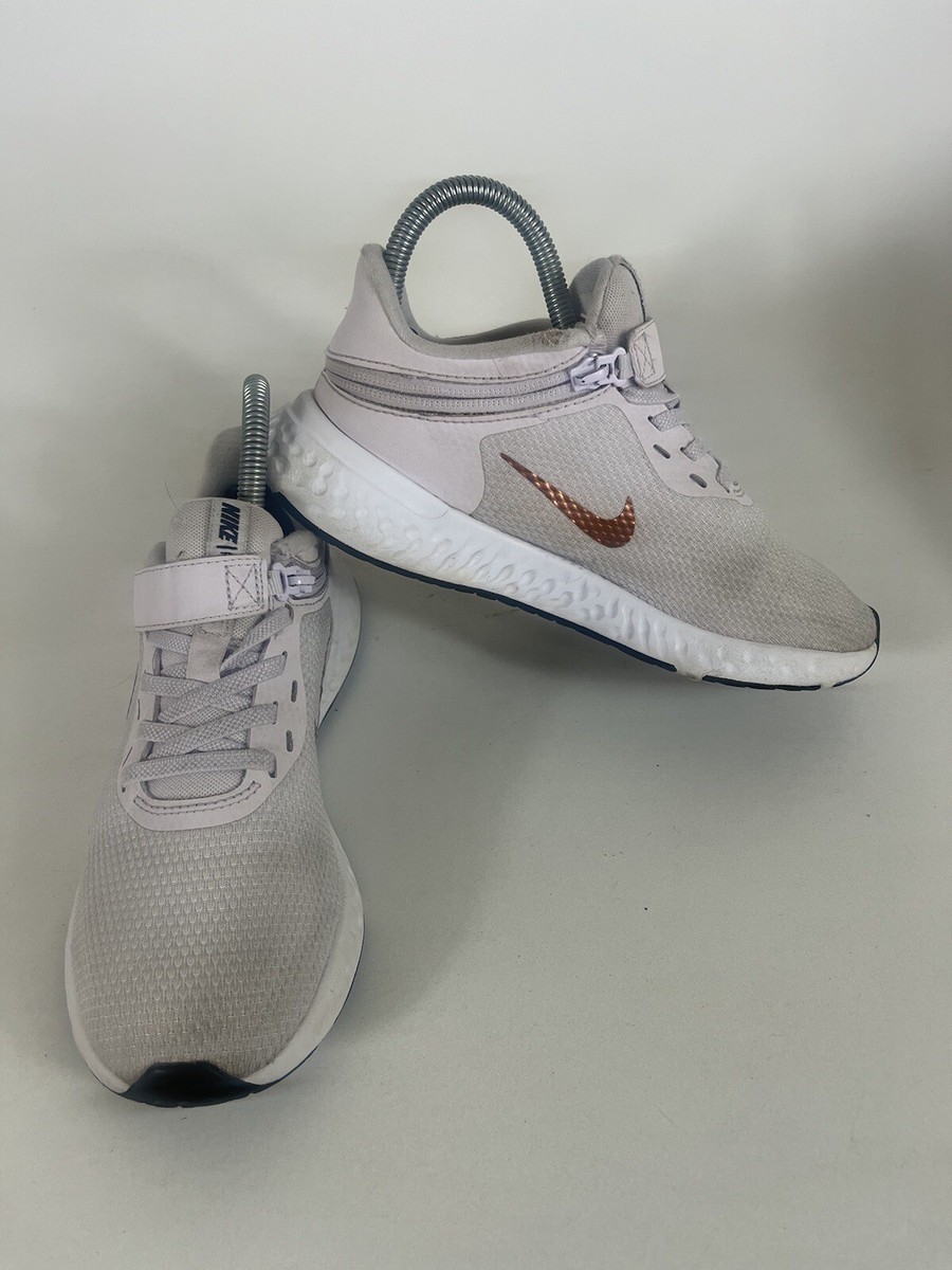 nike revolution 5 flyease women's running shoe