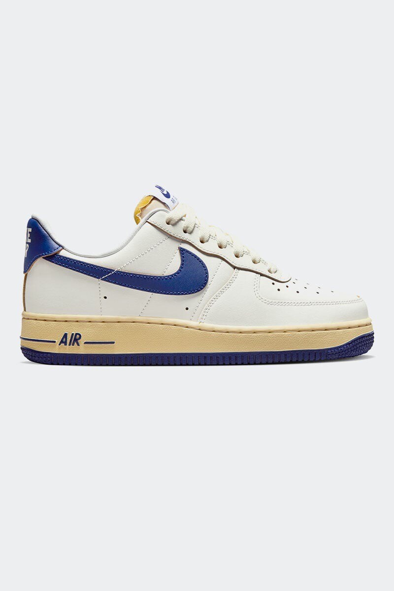 Nike Air Force 1 '07 Women's Size 8 US Sail/Deep Royal Blue FQ8103
